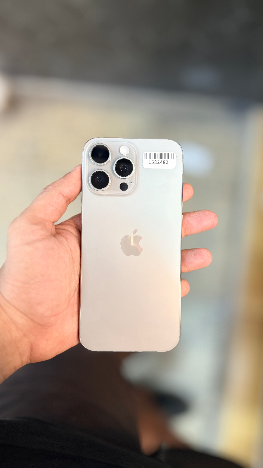 Iphone 16 Pro 128GB na cor Natural